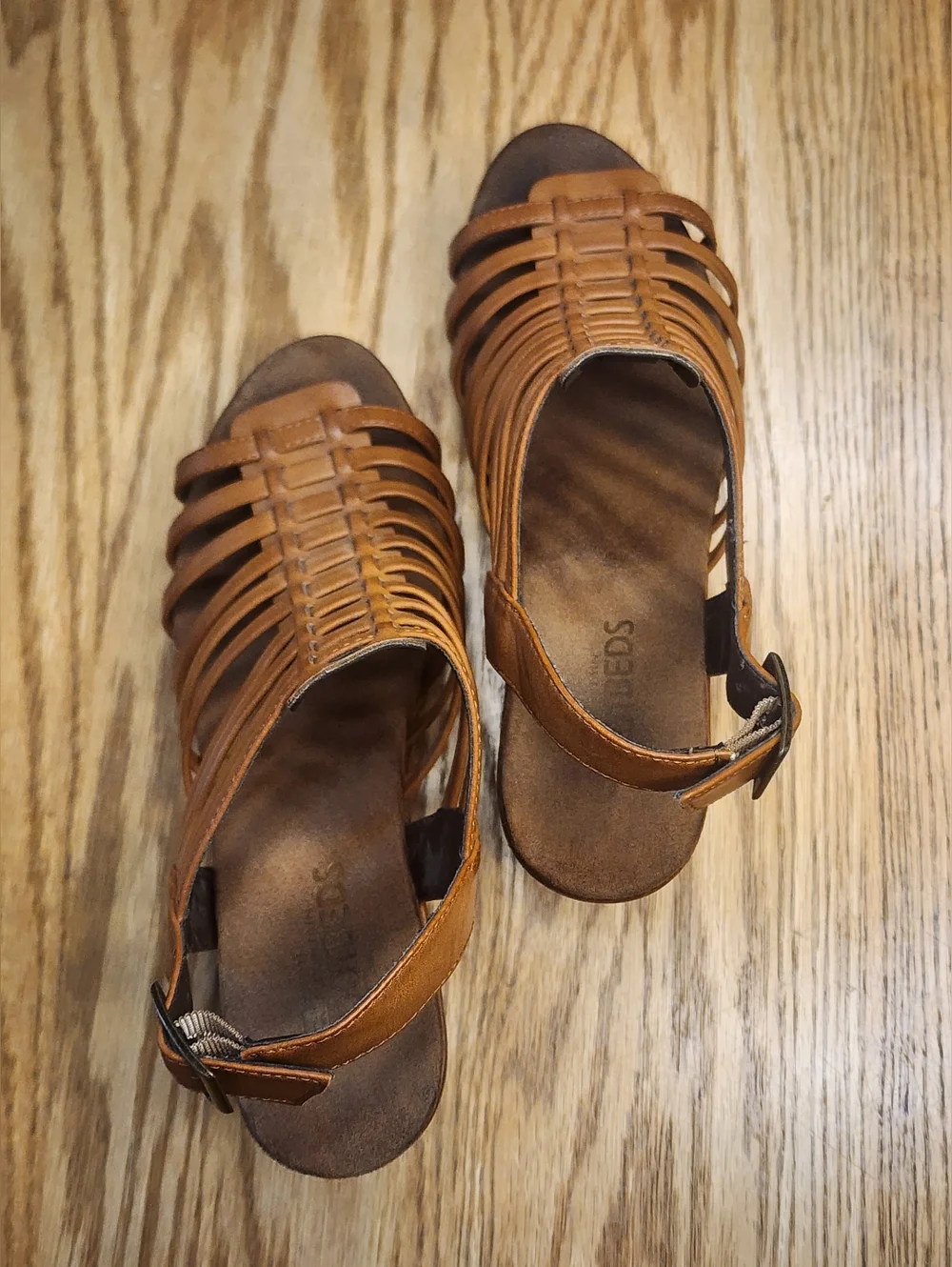 White Mountain Astonish Strappy Platform Sandal Size 10 Festival Bohemian Summer